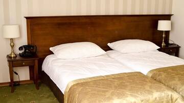 Фото номера Роскошные апартаменты Отель Hotel Kazimierski Zdrój г. Яновец 4